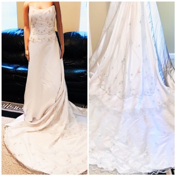 ANJOLIQUE Satin & Lace Bustier Bridal Gown - NWOT - Picture 4 of 8